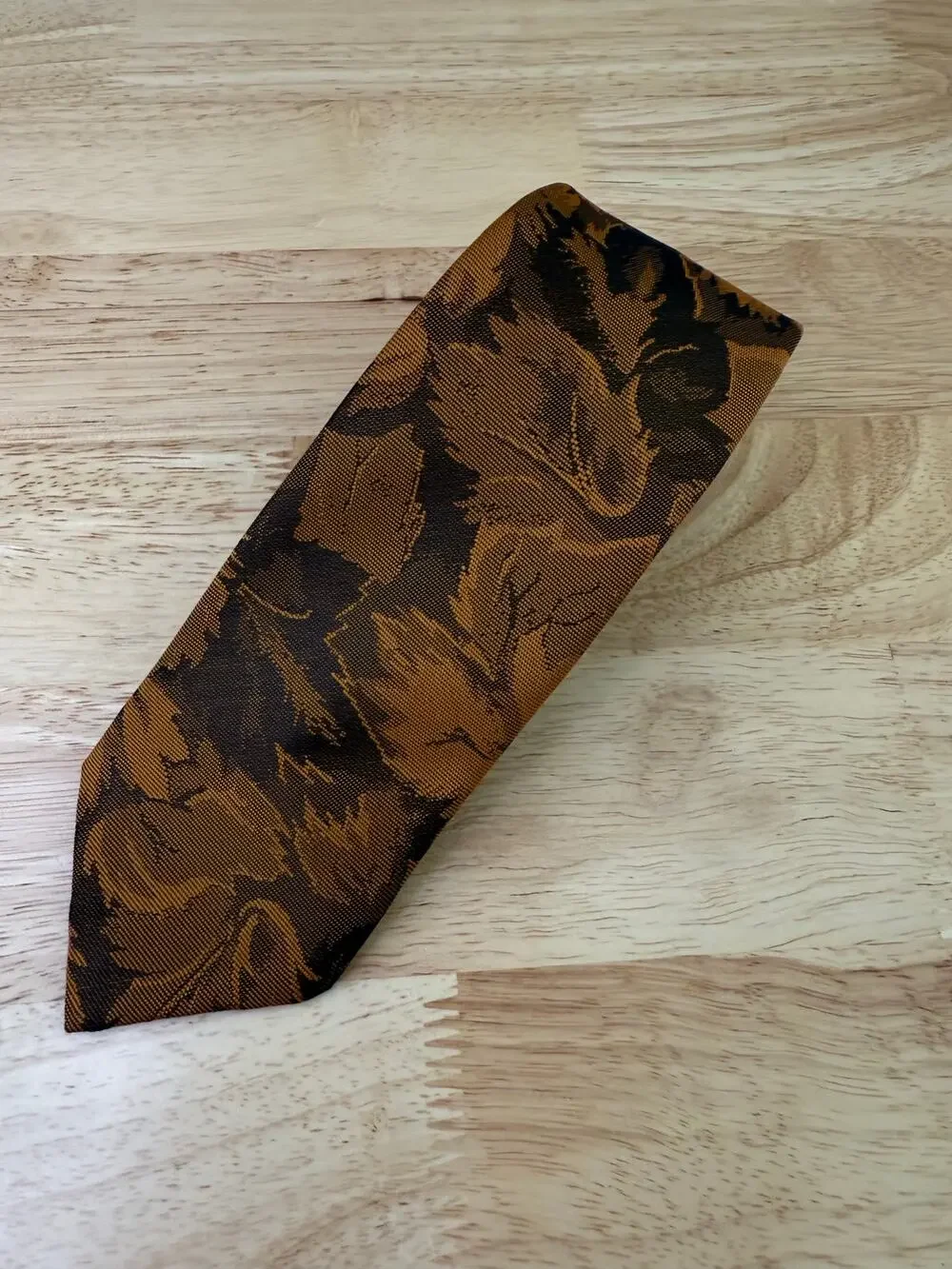 Marc Alan Men's Neck Tie Amber Gold Leaf Print Made in USA JL